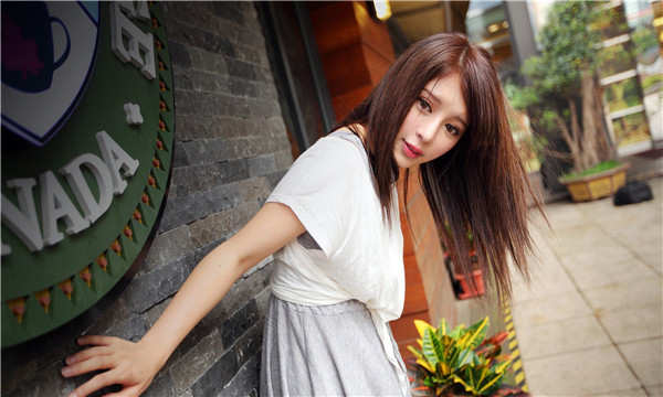 东宁想找一个女性生孩子给报酬-｛找个女人生孩子多少钱｝